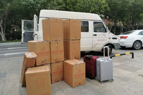 龙滚镇行李托运公司